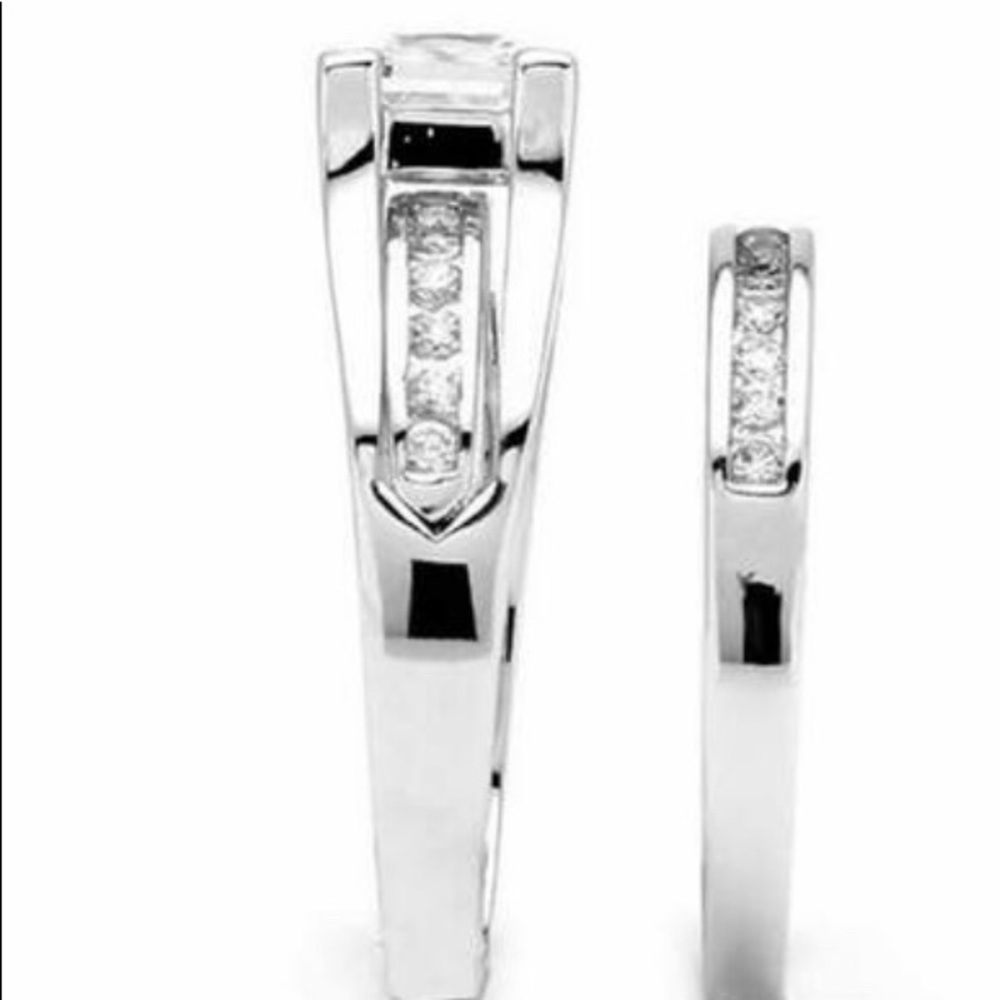 Wedding Ring - Picture 3 of 3